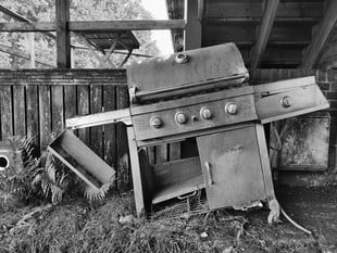 OnePlus 8T复兴了黑白手机摄像头