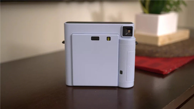 Fujifilm Instax Square SQ1简化了即时电影迷的自拍
