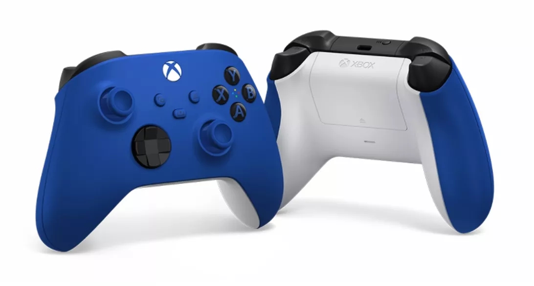 Xbox推出了新配件无线控制器呈蓝色震撼