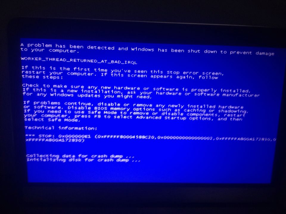 Флешка синий экран 10. Экран смерти виндовс 7. Синий экран смерти Windows 7. Экран смерти самсунг. Тексты для BSOD.