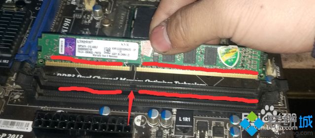 台式电脑怎么安装和拆卸内存条