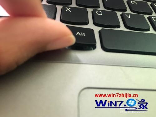 笔记本电脑突然打不了字怎么办 笔记本打不了字怎么回事