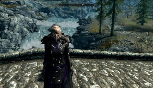 上古卷轴5重制版紫色乌鸦女巫护甲MOD