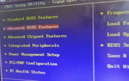 win10电脑启动时bootmgr is missing怎么办