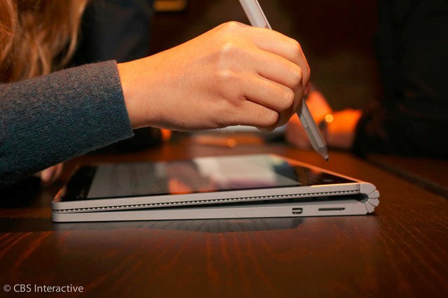 甩MacBook Pro几条街 Surface Book笔记本图赏