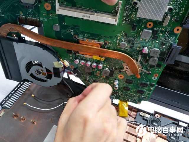 华硕X550C怎么拆机 华硕X550C清理灰尘与升级SSD教程