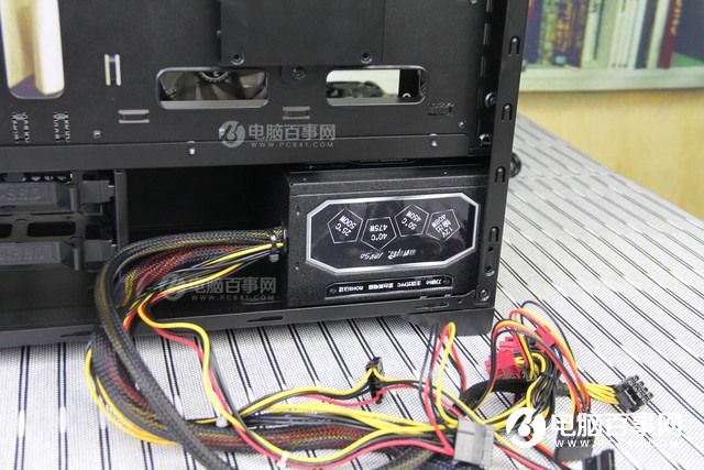 非模组电源走背线前准备：电脑硬件安装过程
