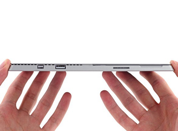 微软Surface Pro 3平板侧面外观