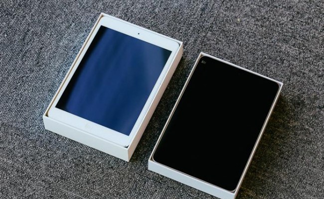 小米苹果平板对决 小米平板2和iPad mini 2开箱对比