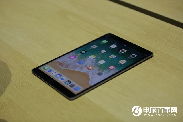10.5英寸iPad Pro上手图赏：边框更窄+iOS11系统
