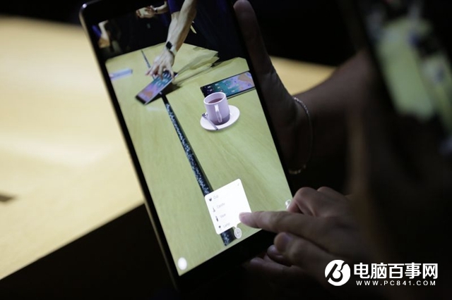 10.5英寸iPad Pro上手图赏：边框更窄+iOS11系统